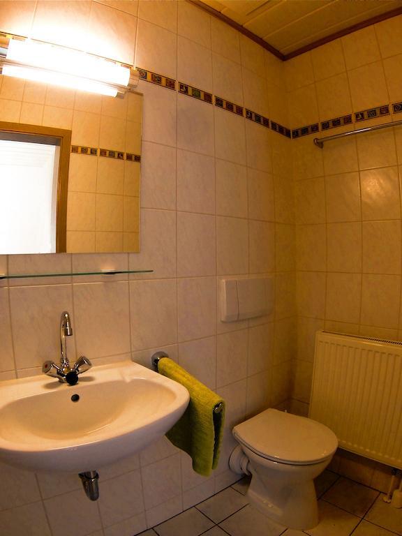Landgasthof "Am Park" Crottendorf Room photo