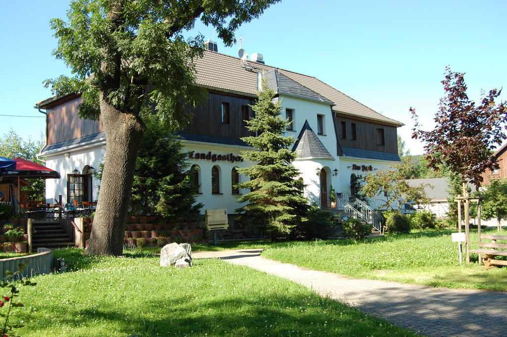Landgasthof "Am Park" Crottendorf Exterior photo